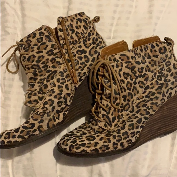Lucky Brand Shoes - 🎉HP🎉 Lucky Brand Booties